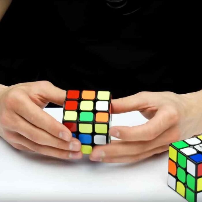 4022 1Pc Mini Cube, Puzzle Game for Boy And Girl, Magic Cube for Birthday Gift