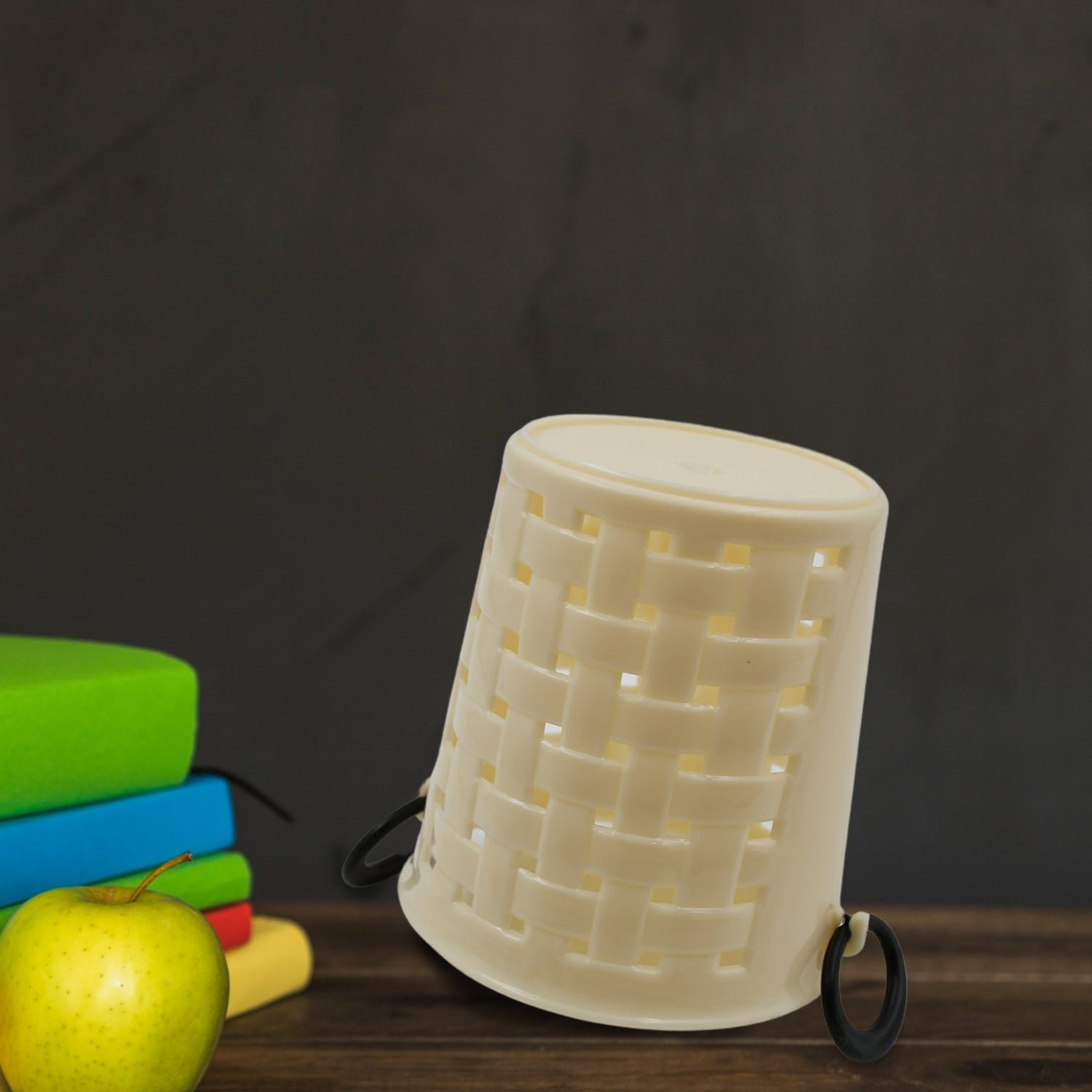 03_2ba631b9-4668-4078-9dc8-3369d26600d0 Multifunctional Plastic Round Multi-Purpose Toothpaste Stationary Pen Pencil Holder, Mini Desk Office Desktop Stationery Organizer Bathroom Shelves For Adults (1 Pc) - Image 3