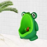 4034 Cute Forg Standing Potty Training Urinal for Boys Toilet with Funny Aiming Target