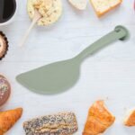 Silicon Serving Spoon Non-Stick Household Kitchen Utensils High Temperature Resistant Kitchen Tool (1 Pc) - Image 6