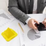 Virgin Mobile Accessories Universal Portable Four-Sided Pyramid Shape Desktop/ Table Mobile Holder Stand For Car Dashboard Recording On Desk Vent Office Holder