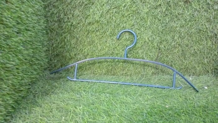 Plastic Hangers, Clothes Hangers - Lightweight Space Saving Hangers - Standard Hangers For Clothes - Durable, Slim & Sleek Hangers (10Pc) - Image 7