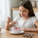 Premium Stainless Steel Dessert Spoon With Plastic Handle Set (4 Pc Set) - Image 4