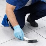 2 In 1 Multipurpose Cleaning Brush with Ergonomic Handle (1 Pc) - Image 3