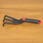 Hand Garden Cultivator Rake Plastic Gardening Tool (1 Pc, 27 Cm) - Image 9