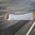 Stretchable Sports Arm Sleeve Pair (1 Pair, Mix Color) - Image 4