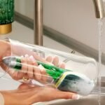 Soap Dispensing Dishwand Scrubber Brush with Built-In Liquid Dispenser (1 Pc) - Image 4