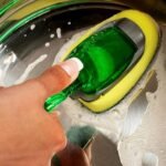 Soap Dispensing Dishwand Scrubber Brush with Built-In Liquid Dispenser (1 Pc)