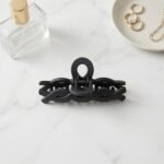 Stylish Twist Design Hair Claw Clip (1 Pc) - Image 7