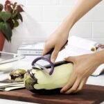 Supermom Dual Tone Peeler with Ultra Sharp Stainless Steel Blade (1 Pc) - Image 4
