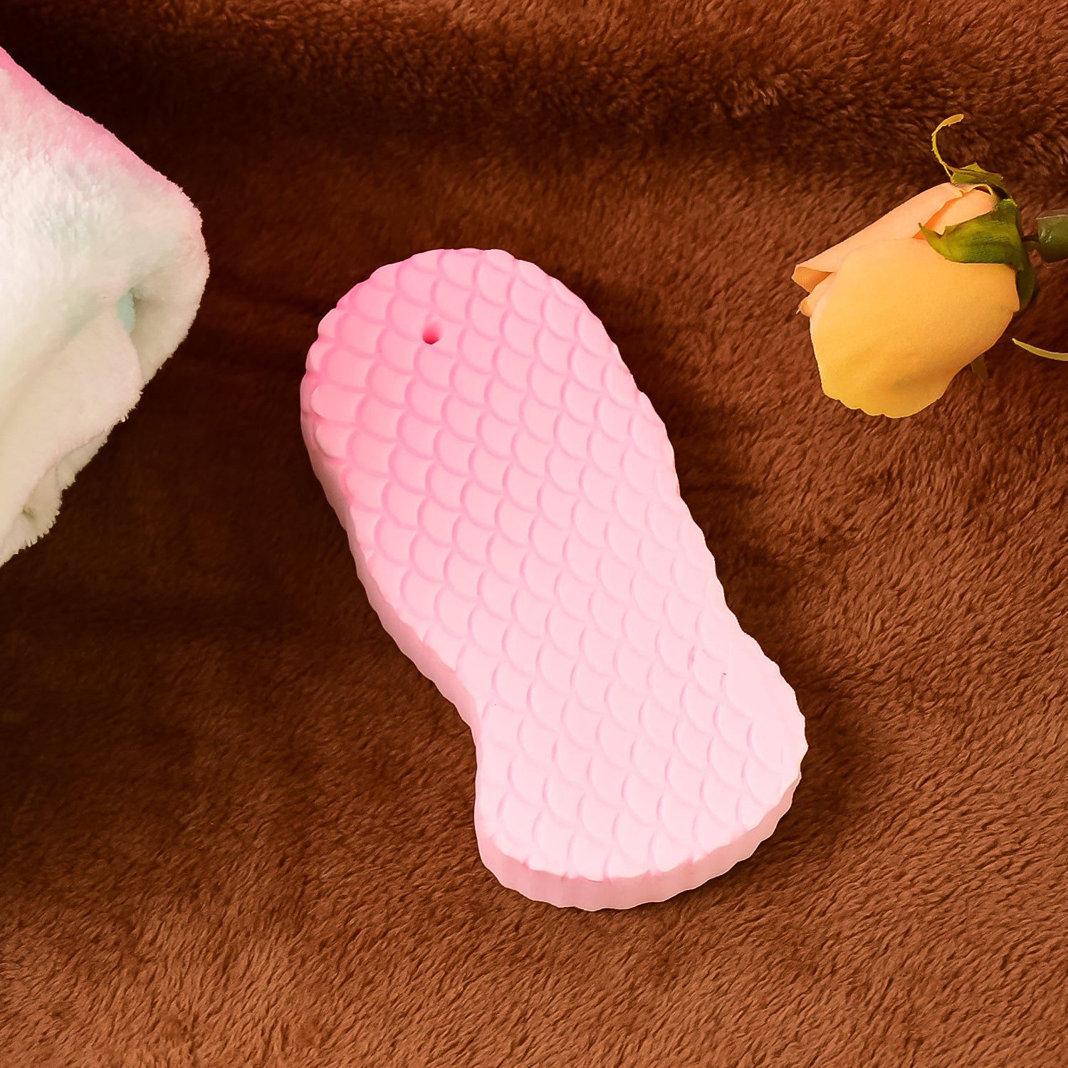 01 3d4436c2 a524 4866 b72c 3d613fb35ab6 Ultra Soft Exfoliating Sponge – Dead Skin Remover & Face Scrubber - Image 1
