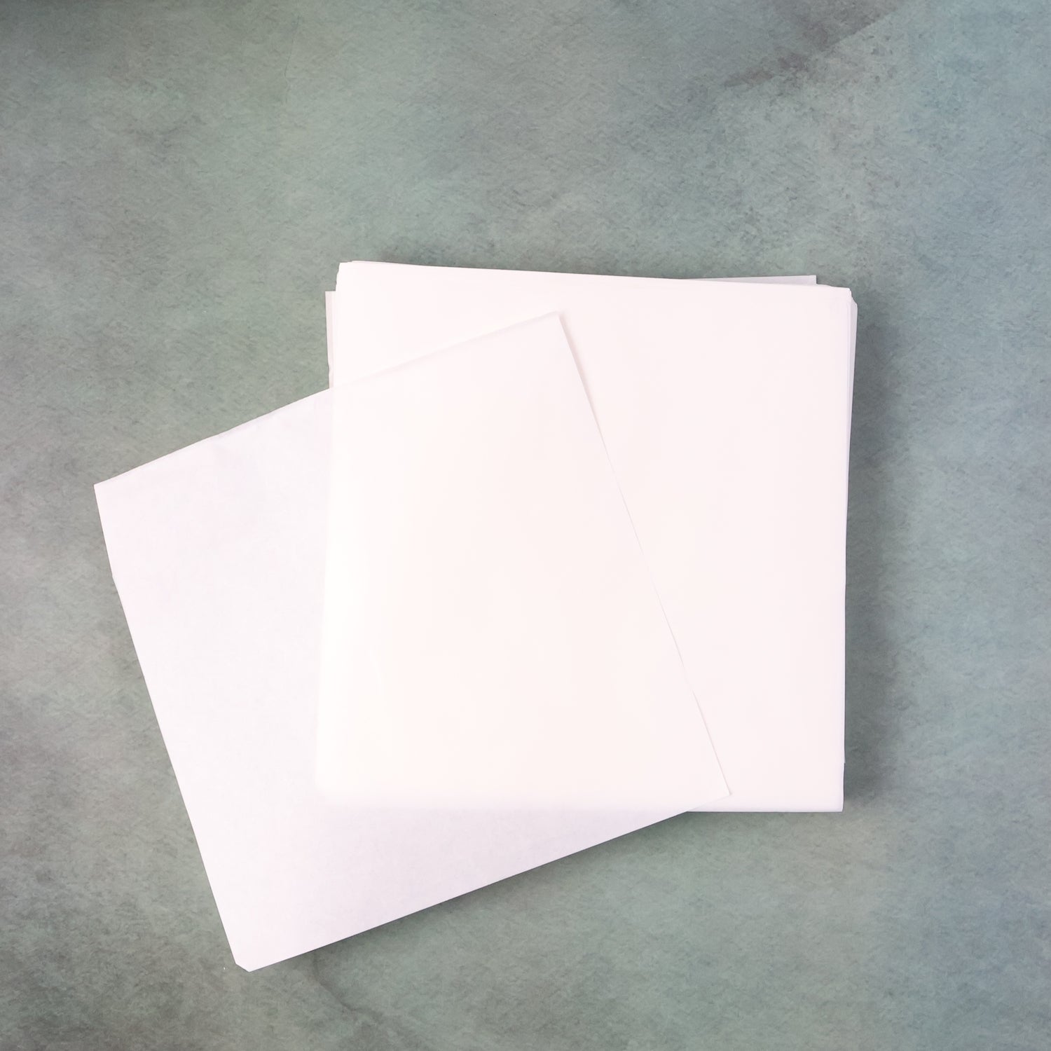 02 food paper Zat-Pat Multipurpose Non-Stick Food Paper Sheets – 220 × 220 mm, 500 Sheets - Image 1